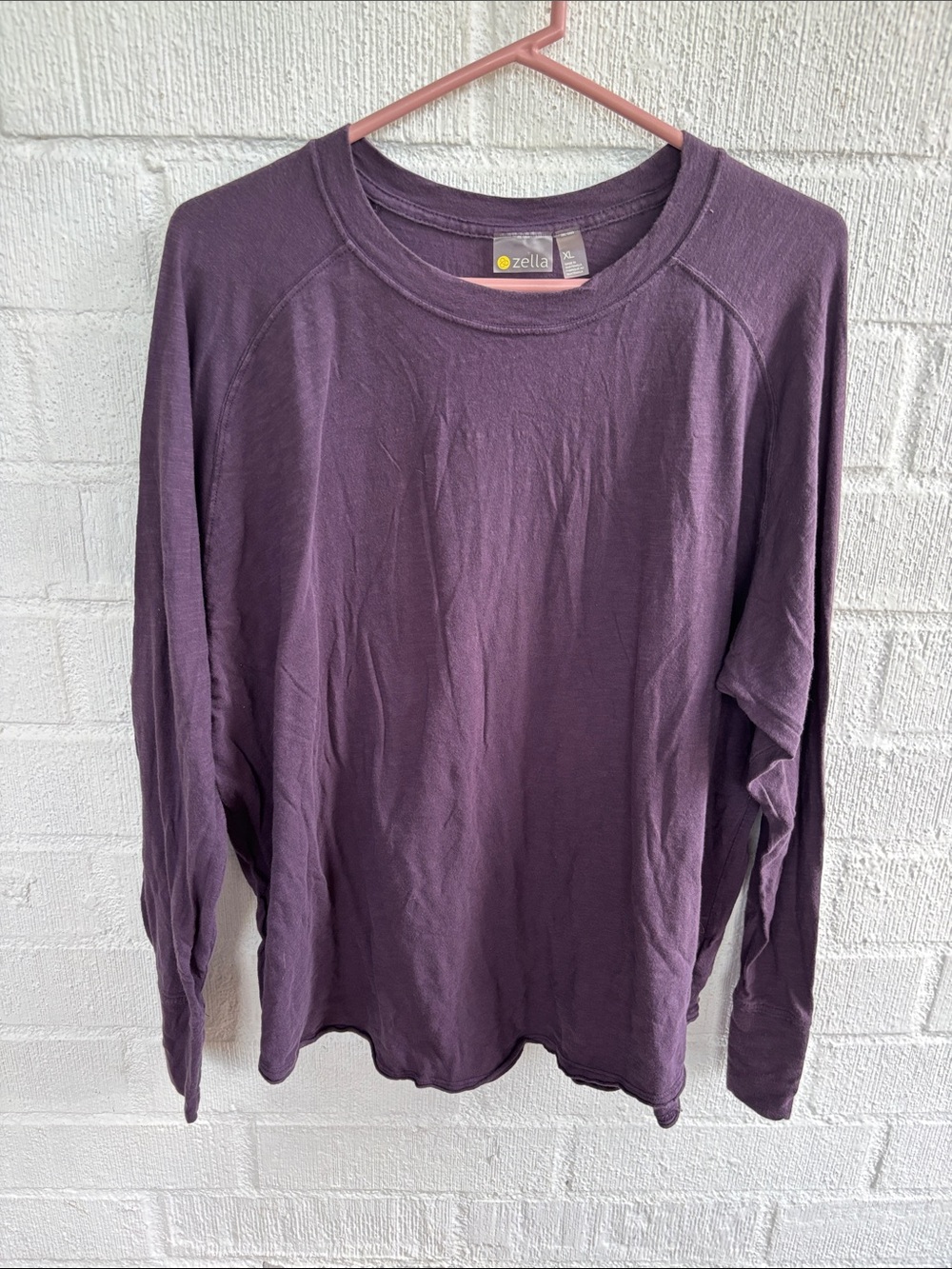 Zella Purple Long-Sleeve Crewneck Thumbhole Top sz XL